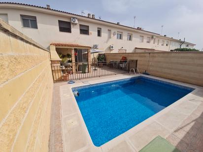 Piscina de Casa o xalet en venda en Yeles amb Aire condicionat, Calefacció i Jardí privat