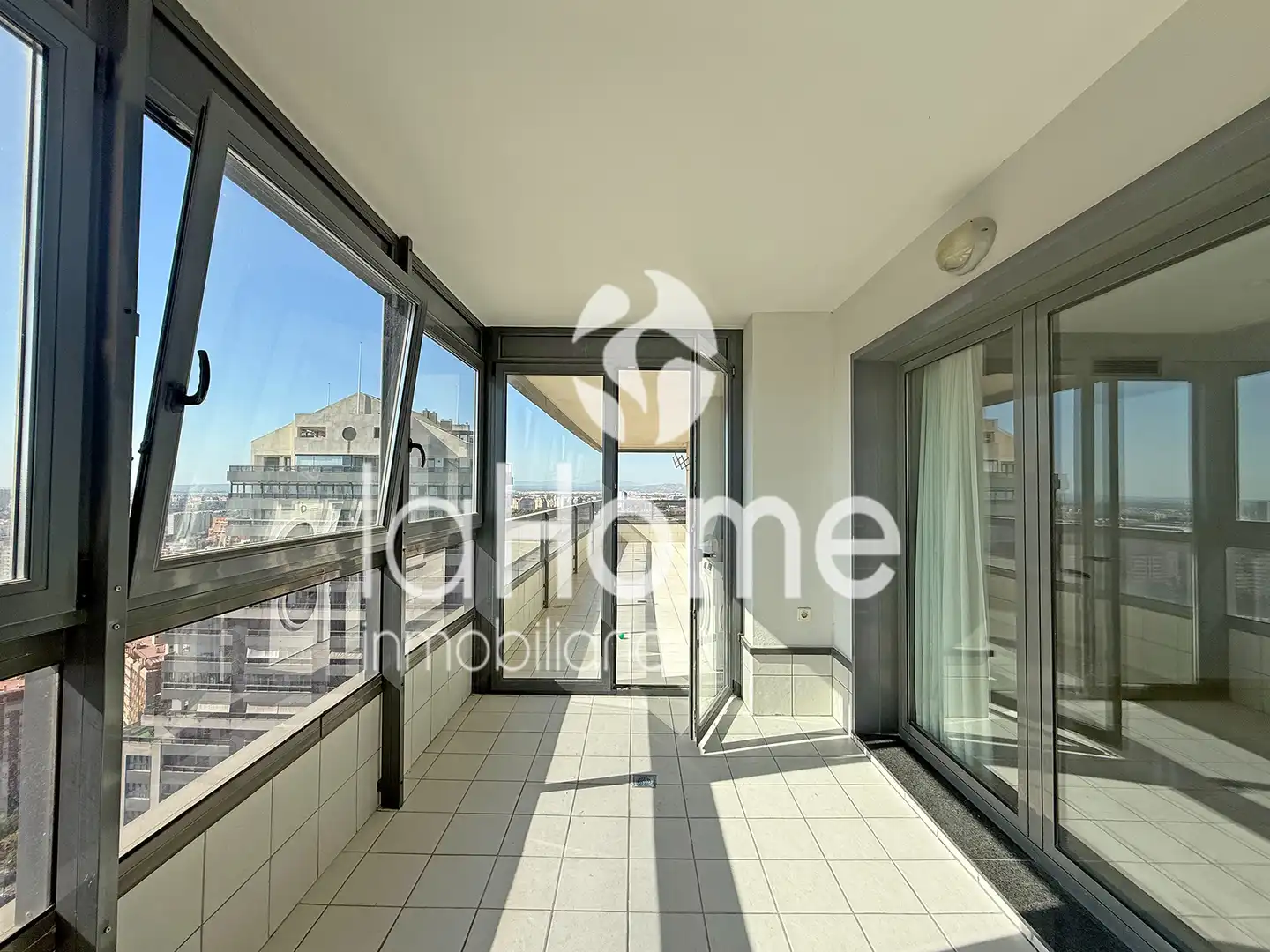 Piso de alquiler en Valencia con Aire acondicionado, Calefacción y Terraza