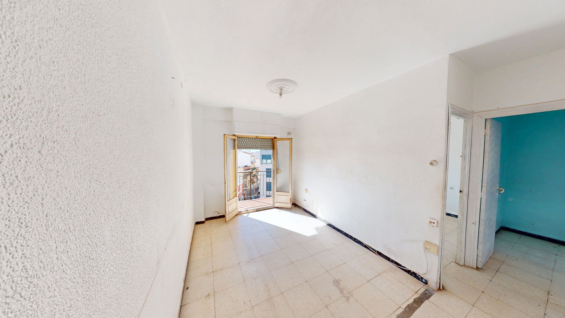 Habitación de Piso en venta en Elche / Elx con Terraza y Balcón