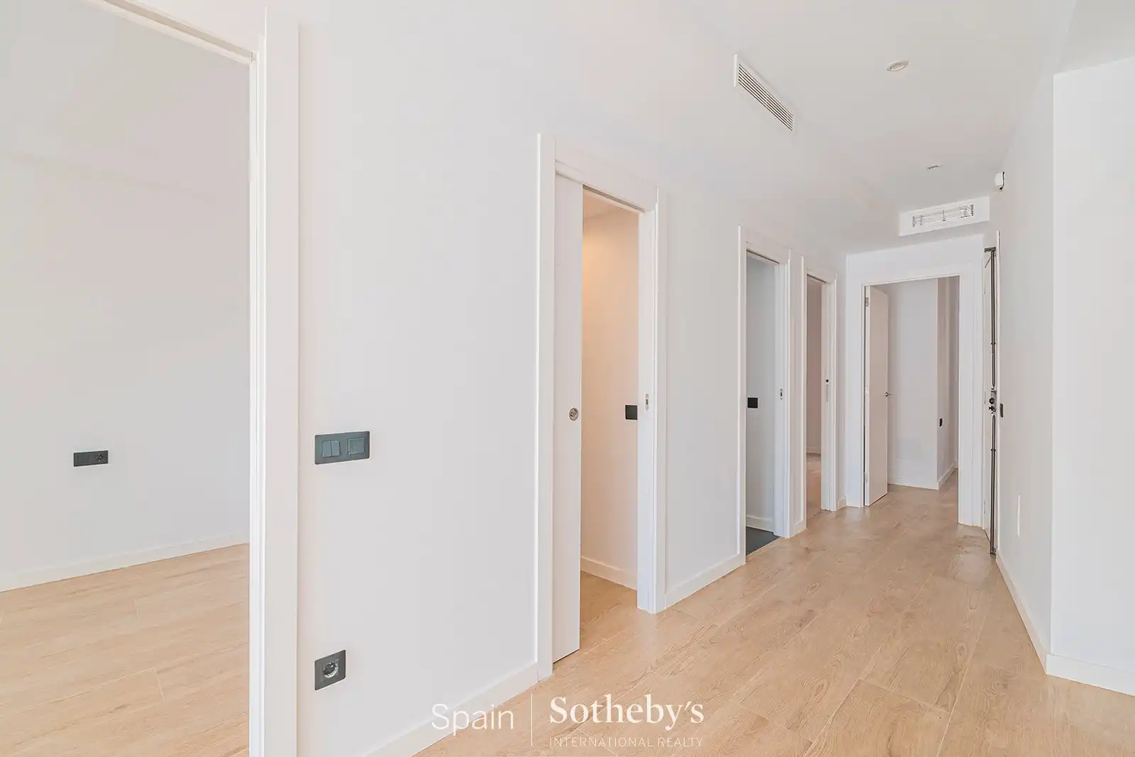 Apartamento en venta en Barcelona con Aire acondicionado, Calefacción y Terraza