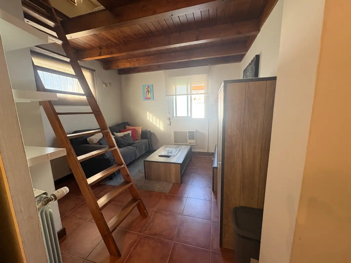 Sala d'estar de Dúplex de lloguer en Madrid amb Aire condicionat, Calefacció i Moblat