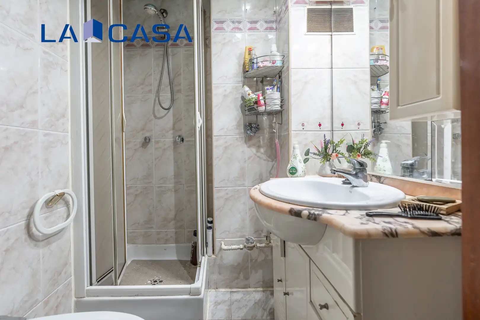 Baño de Piso en venta en Madrid con Calefacción y Terraza