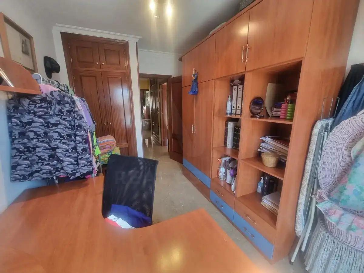 Einfamilien-Reihenhaus zum Verkauf in Almería mit Klimaanlage, Heizung und Terrasse