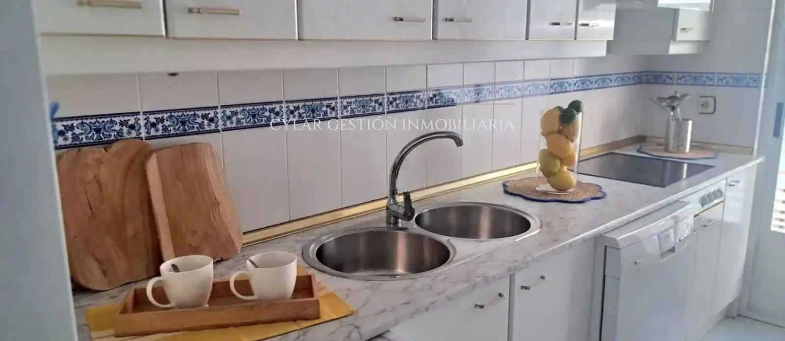 Cocina de Piso de alquiler en Salamanca con Calefacción, Parquet y Terraza
