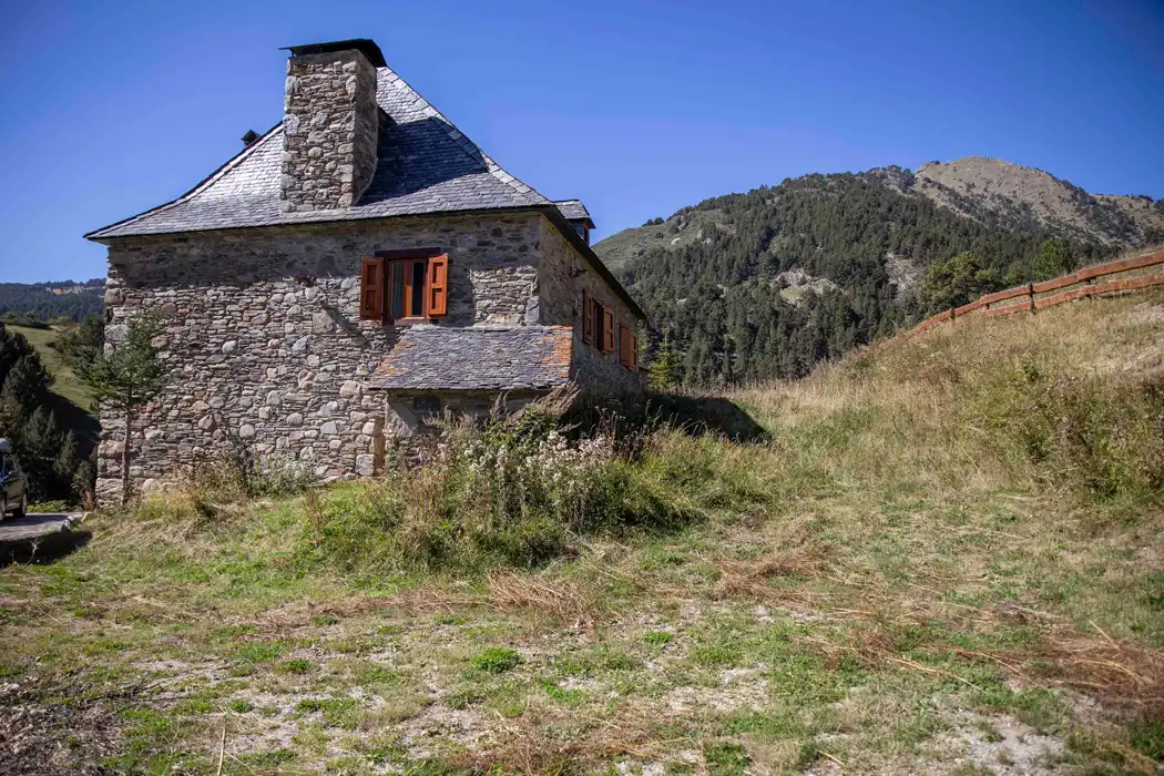 Vista exterior de Casa o xalet en venda en Naut Aran amb Calefacció, Jardí privat i Parquet