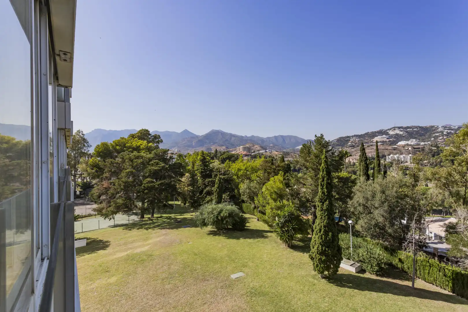 Jardí de Apartament en venda en Marbella amb Terrassa, Piscina i Internet