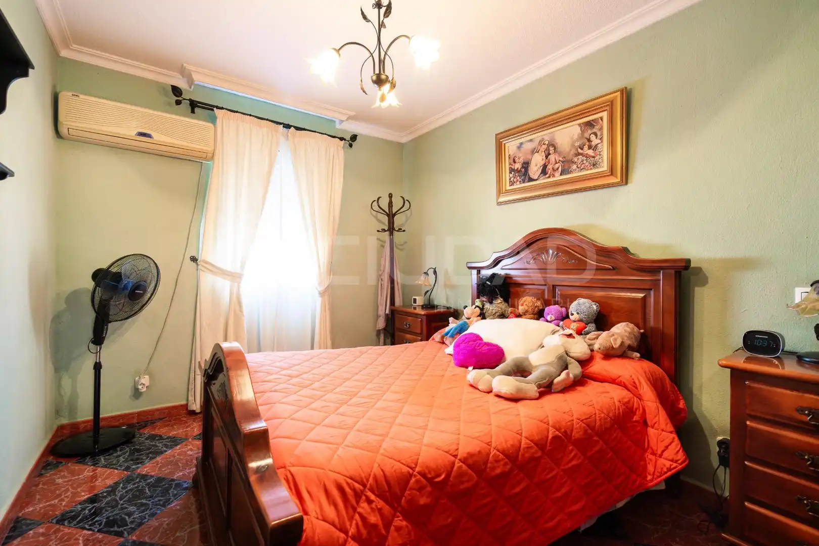 Bedroom of Flat for sale in Sevilla  with Air Conditioner