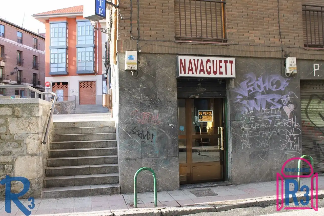 Local comercial en venda a Murias de Paredes, imagen 9