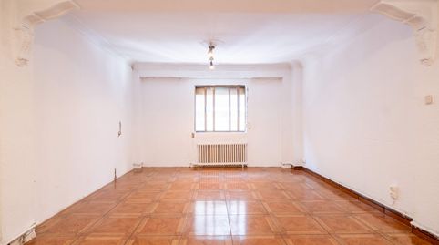 Foto 3 de Piso en venta en Calle Castilla, La Bozada – Parque Delicias, Zaragoza Capital