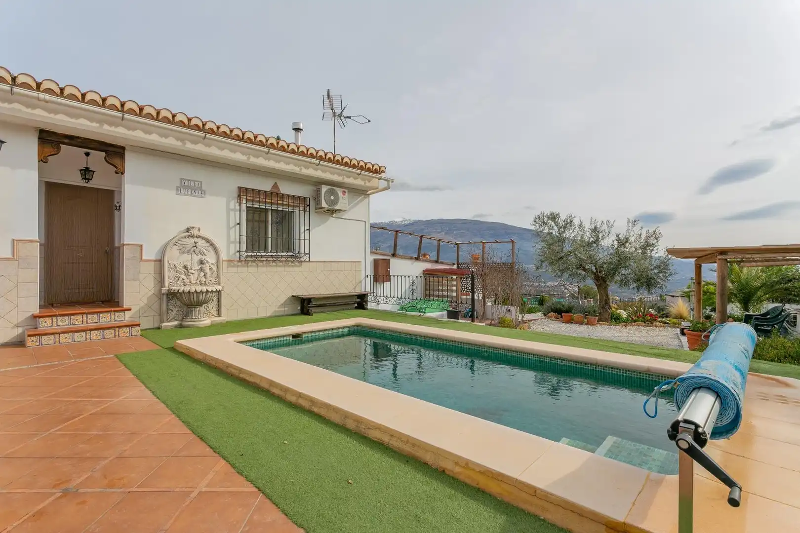 Vista exterior de Casa o chalet en venta en Albuñuelas con Aire acondicionado, Jardín privado y Terraza