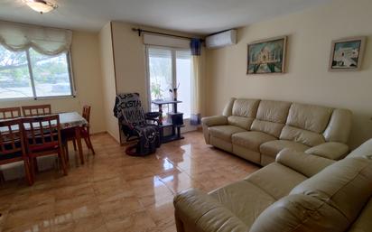 Living room of Flat for sale in Colmenar del Arroyo  with Air Conditioner, Heating and Terrace