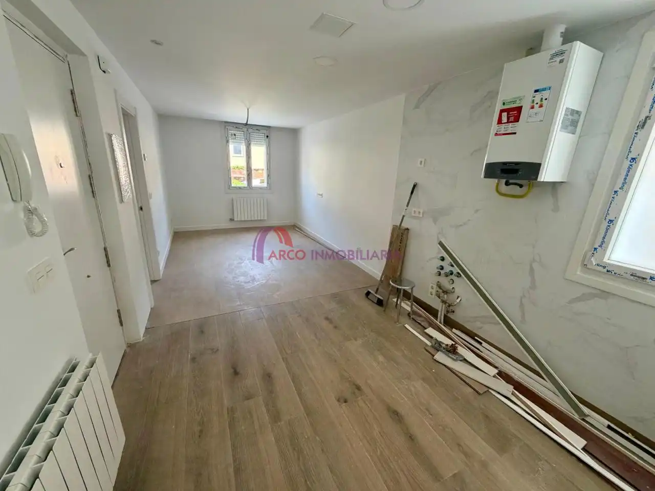 Apartamento en venta en Burgos con Calefacción y Balcón