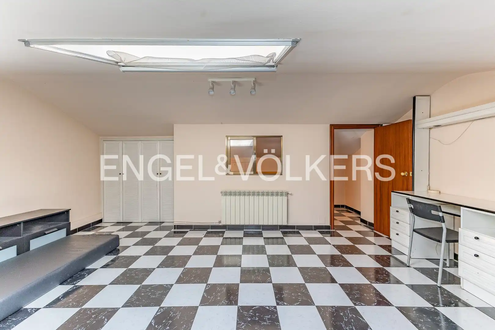 Casa adosada en venta en Ripollet con Calefacción, Jardín privado y Terraza
