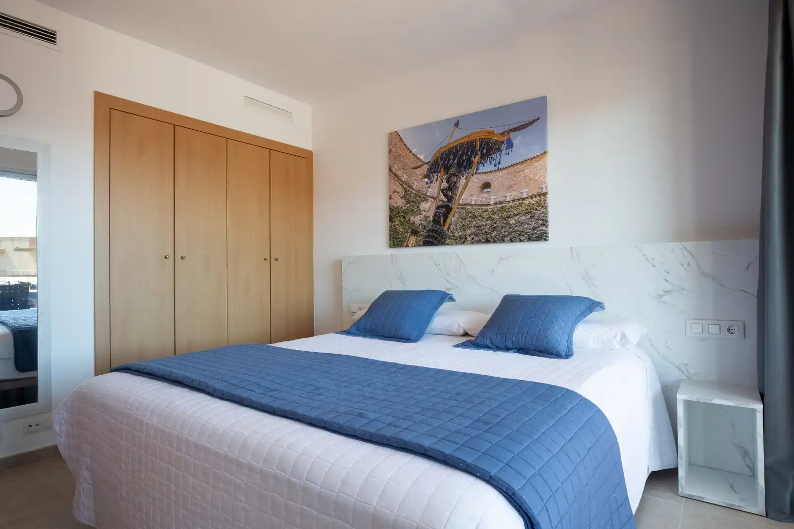 Dormitori de Apartament en venda en Roses amb Aire condicionat, Terrassa i Traster