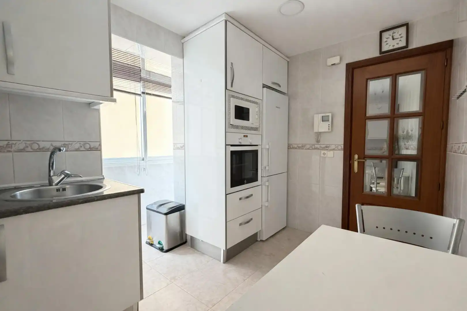 Cocina de Piso de alquiler en Madrid con Calefacción y Lavadora
