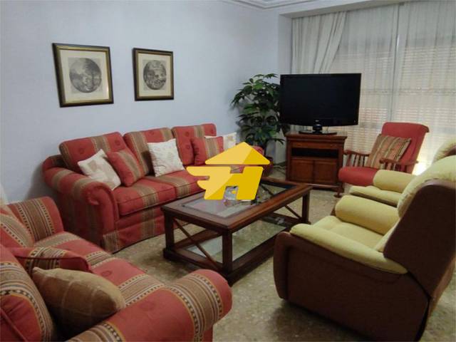 Piso en Alquiler en INGENIERO DE LA TORRE ACOSTA  en Centro Histórico