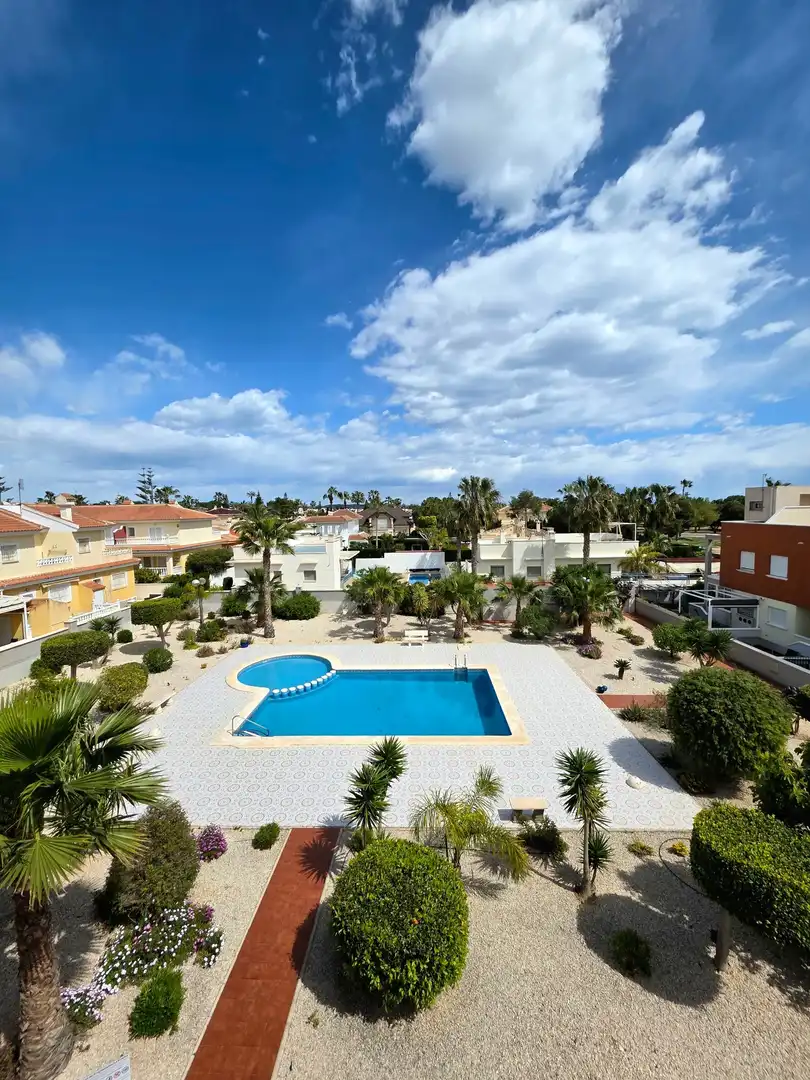 Piscina de Casa adosada en venda en Rojales amb Terrassa, Traster i Piscina comunitària