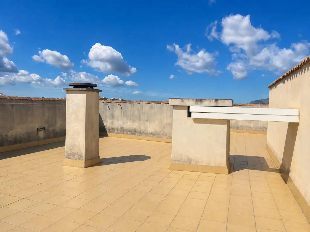 Terrasse von Wohnung zum Verkauf in Muro mit Klimaanlage, Terrasse und Balkon