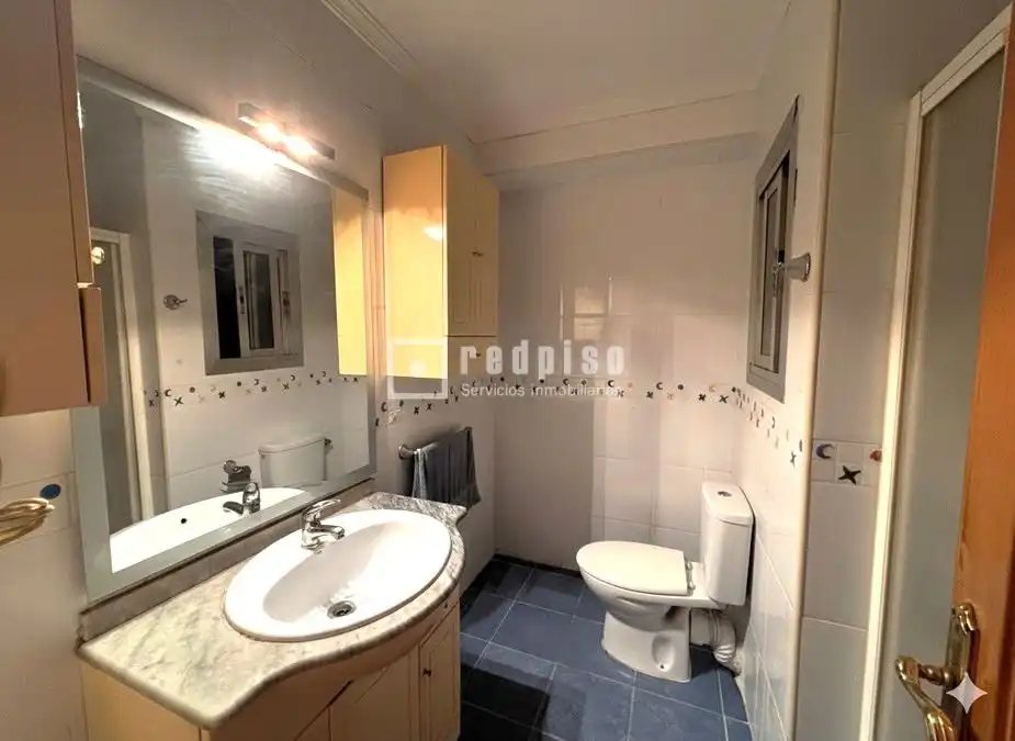 Baño de Piso en venta en Valencia con Aire acondicionado, Calefacción y Terraza