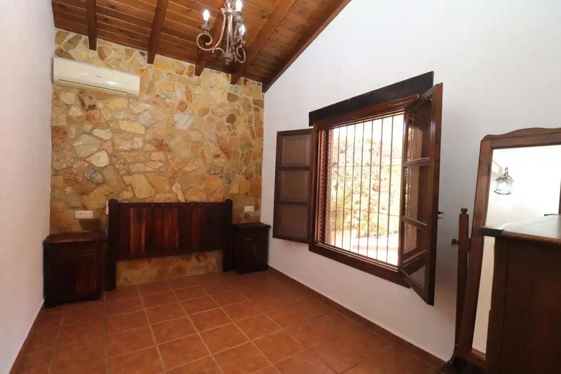Casa o chalet de alquiler en Alhaurín El Grande con Aire acondicionado, Jardín privado y Piscina