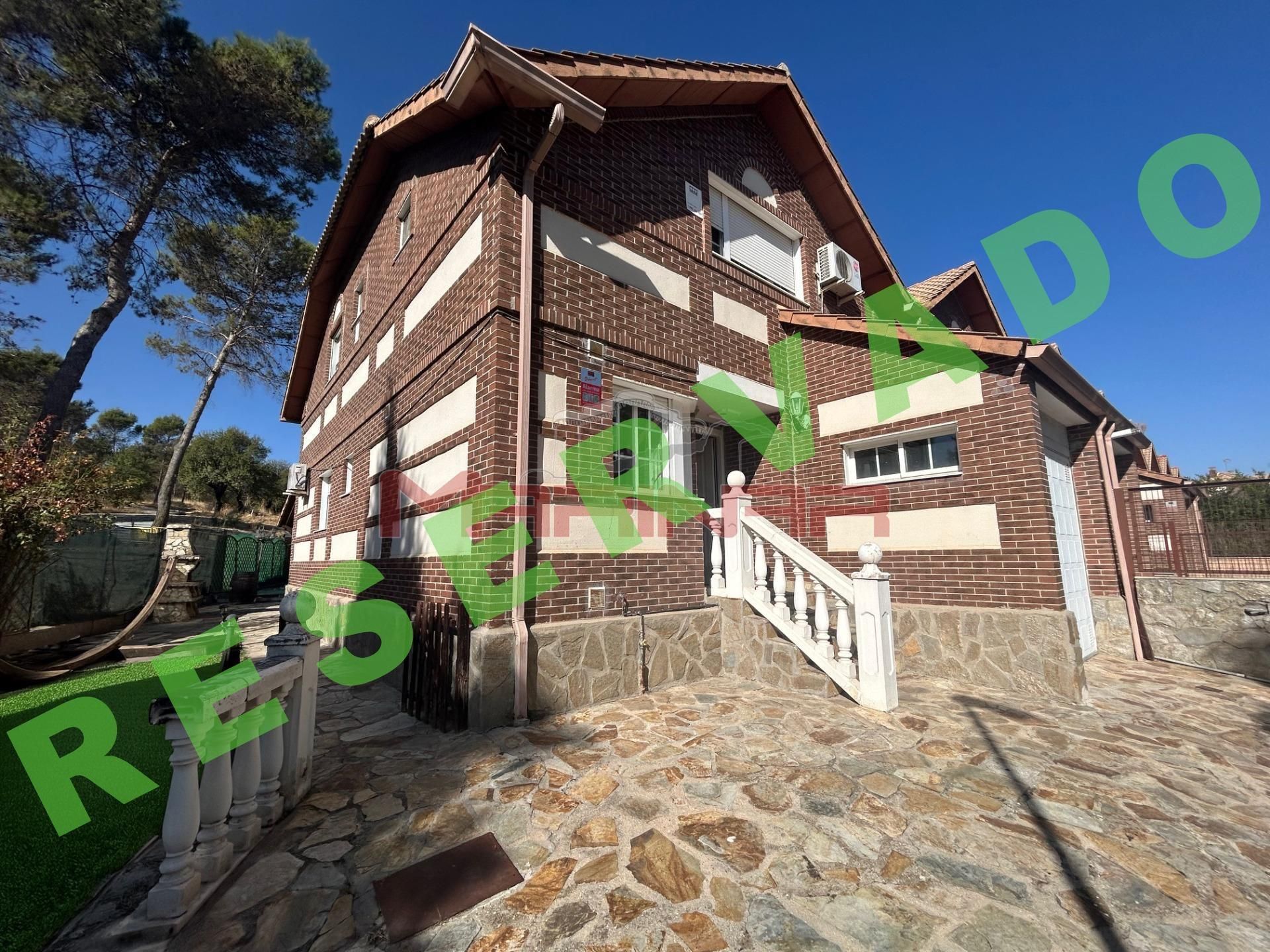 Exterior view of Single-family semi-detached for sale in Seseña  with Air Conditioner, Heating and Private garden