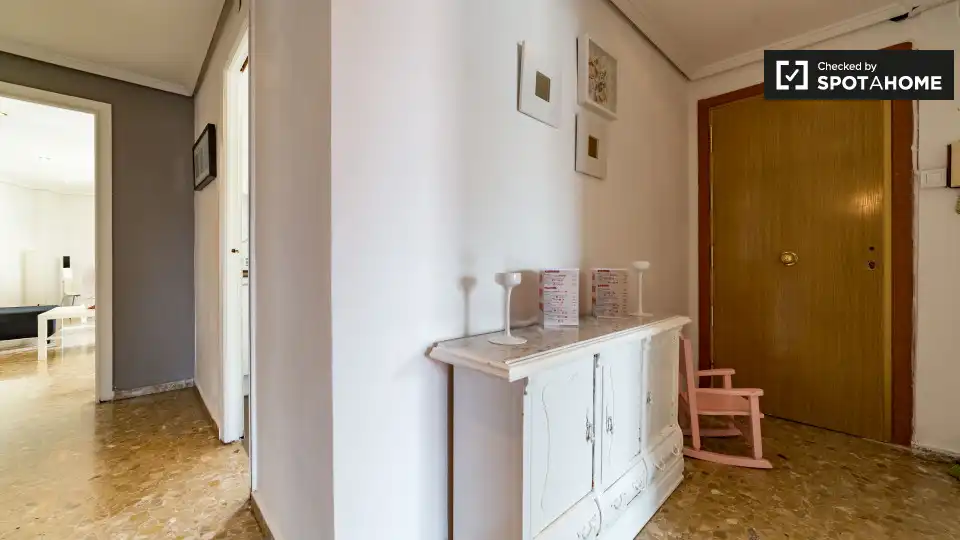 Piso de alquiler en Xirivella con Aire acondicionado, Calefacción y Amueblado