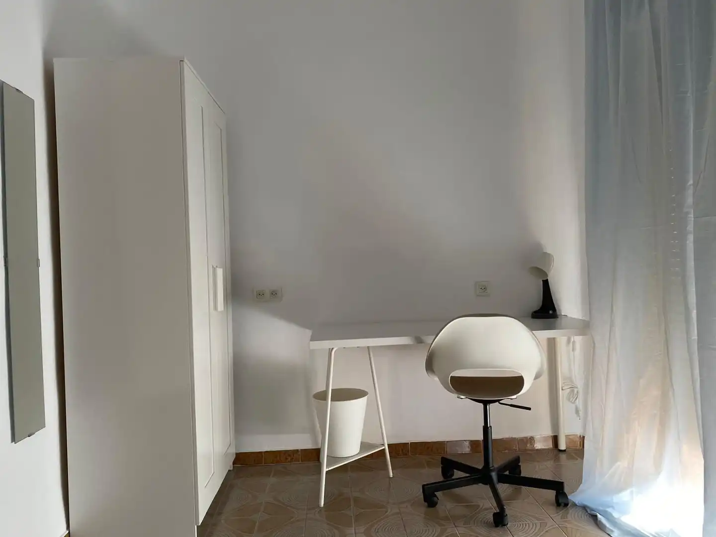 Bedroom of Flat for rent in Granada  with Air Conditioner, Heating and Furnished