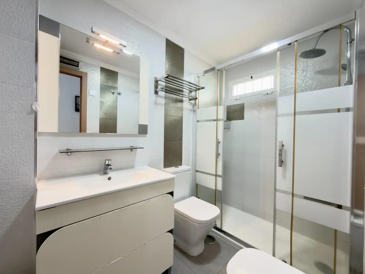 Bany de Apartament en venda en El Moncayo - El Pòrtic