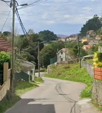 Vista exterior de Casa o xalet en venda en Cangas  amb Jardí privat