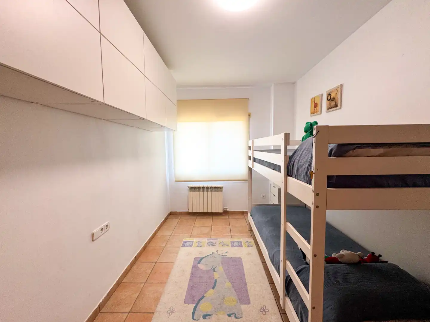 Schlafzimmer von Dachboden zum Verkauf in Sentmenat mit Klimaanlage, Heizung und Balkon