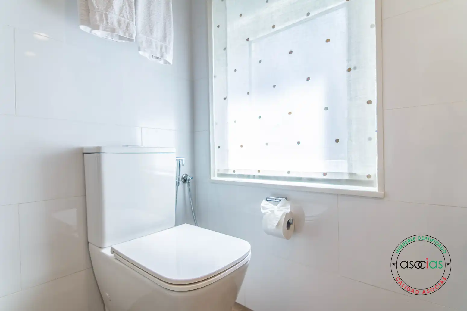 Bathroom of Flat for sale in Oviedo   with Heating