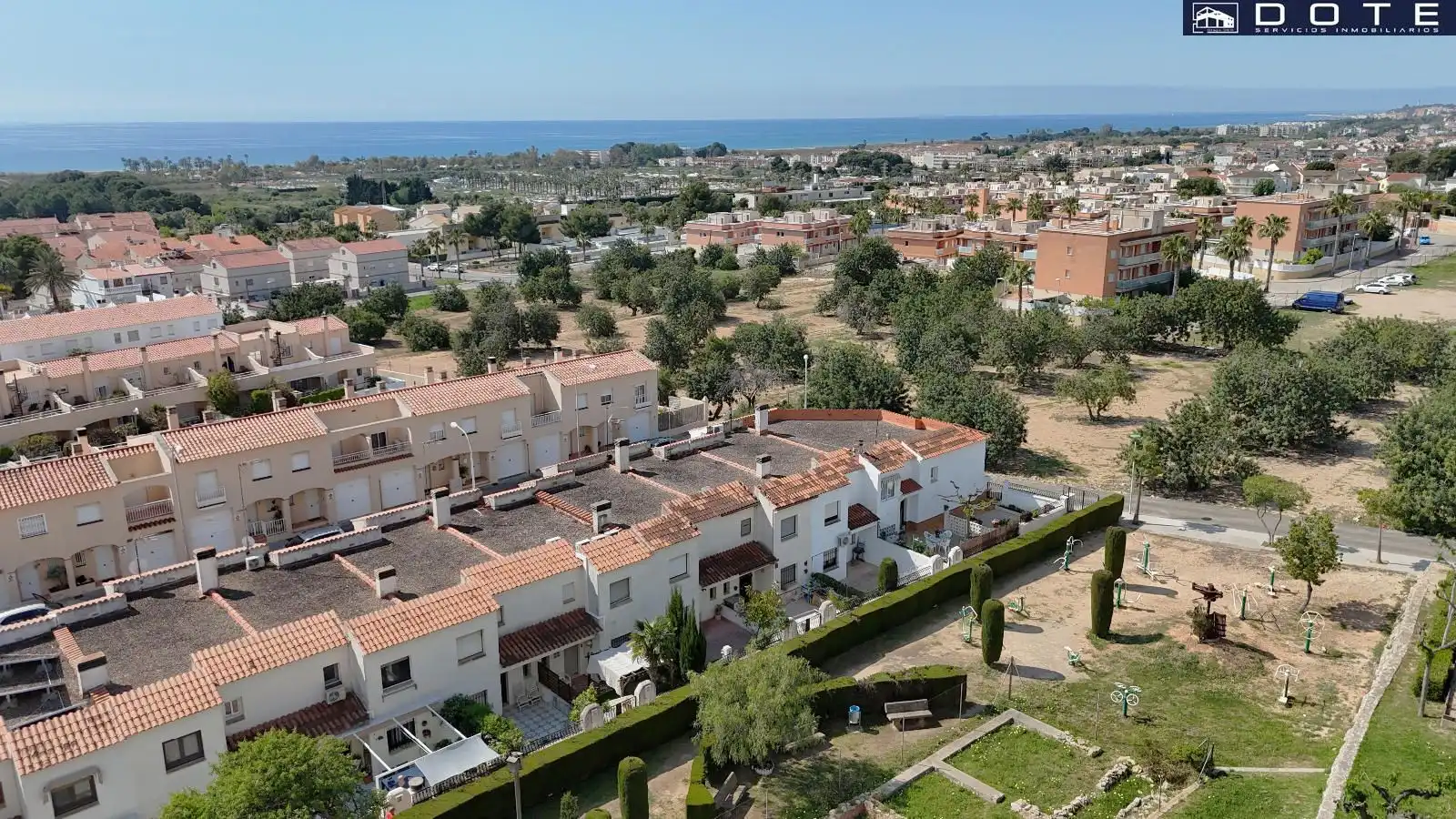 Casa adosada en venta