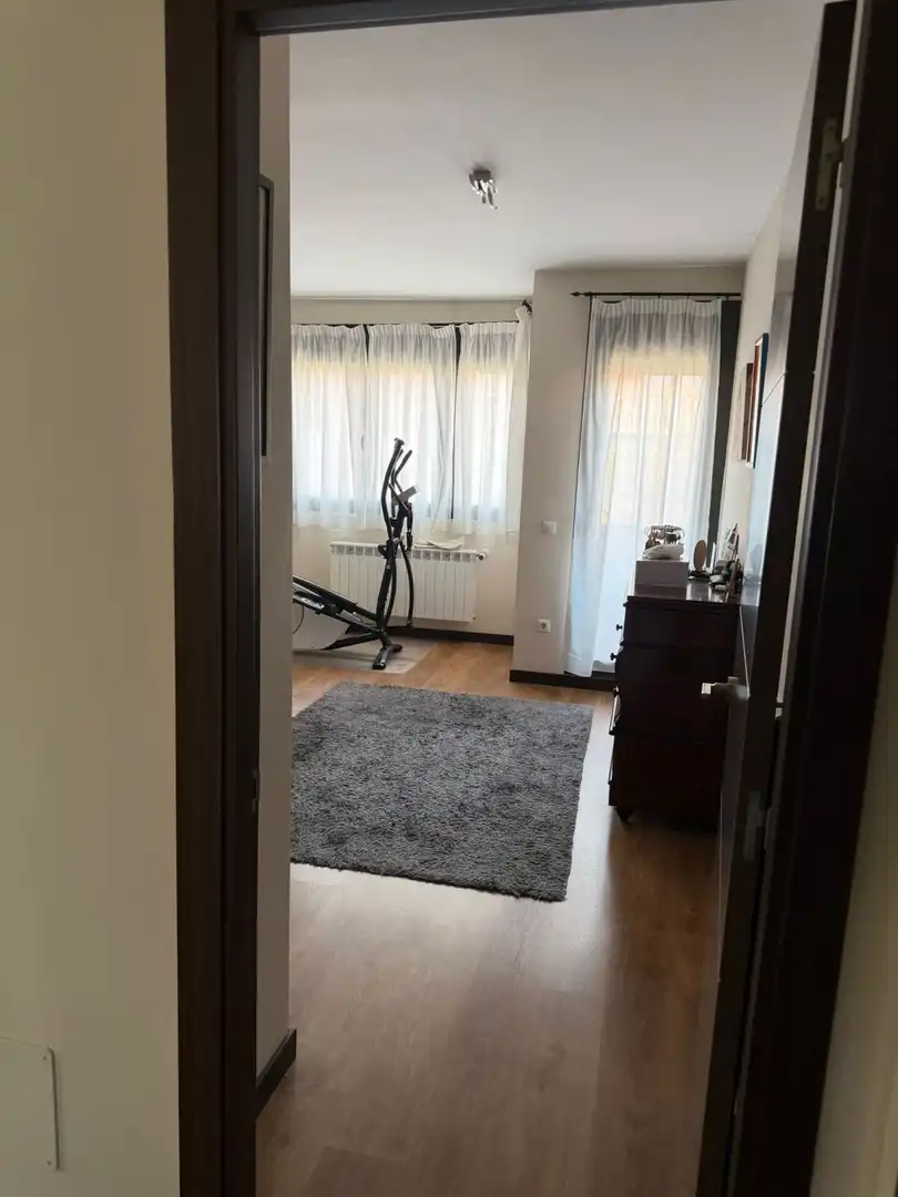 Schlafzimmer von Haus oder Chalet zum Verkauf in Meco mit Klimaanlage, Heizung und Terrasse