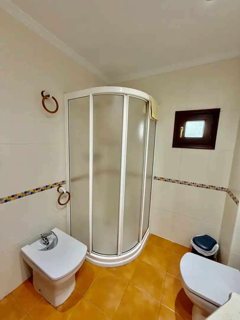 Baño de Casa o chalet en venta en Ribamontán al Monte con Calefacción, Jardín privado y Terraza