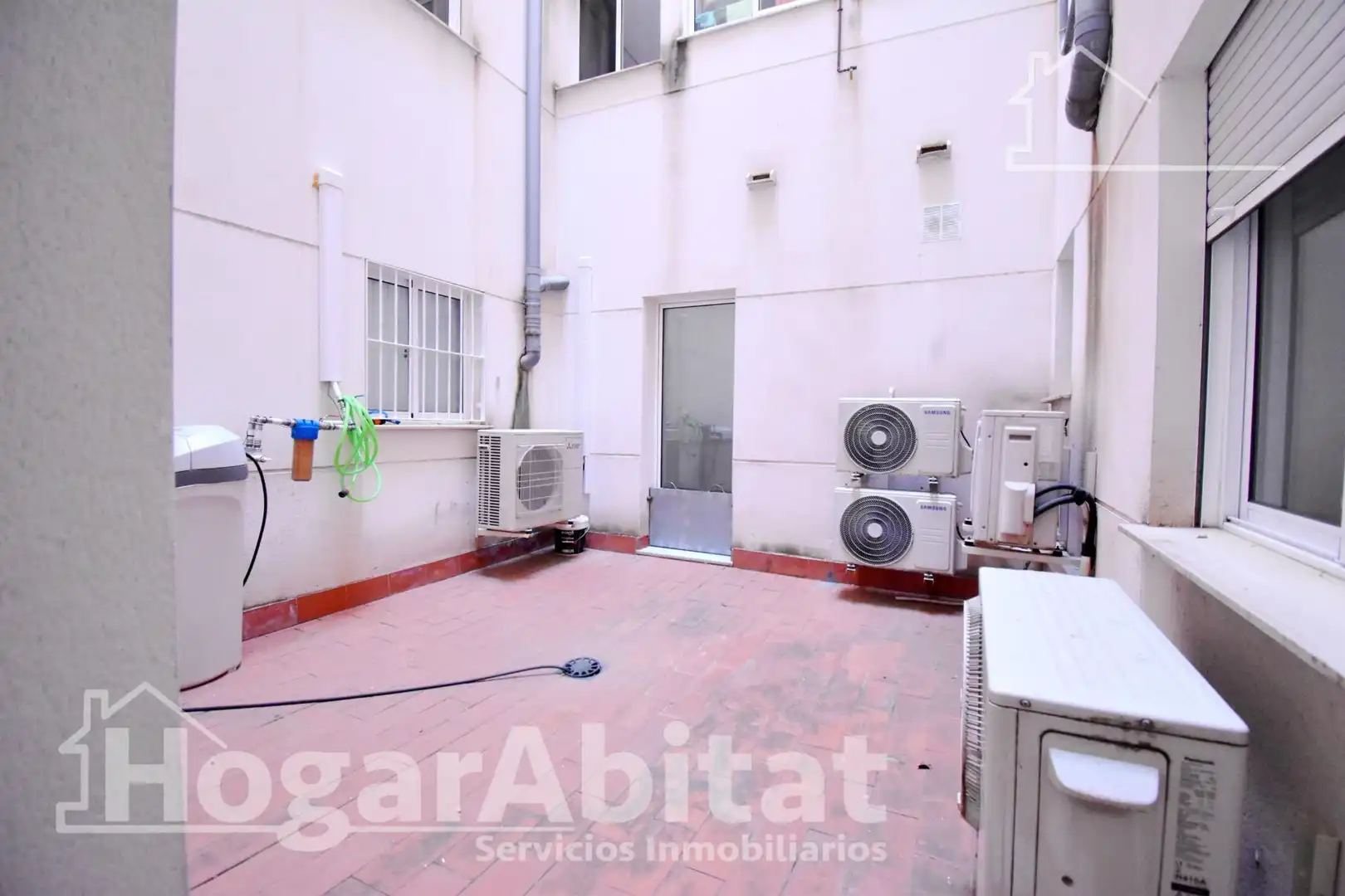 Vista exterior de Piso en venta en Oliva con Aire acondicionado, Calefacción y Terraza