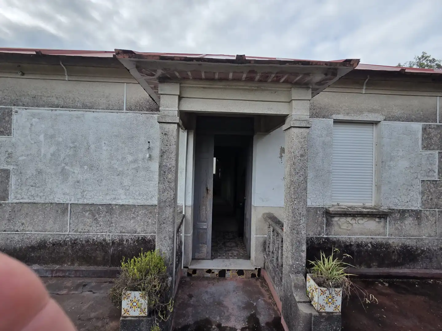Vista exterior de Casa o xalet en venda en Vigo  amb Jardí privat, Terrassa i Balcó