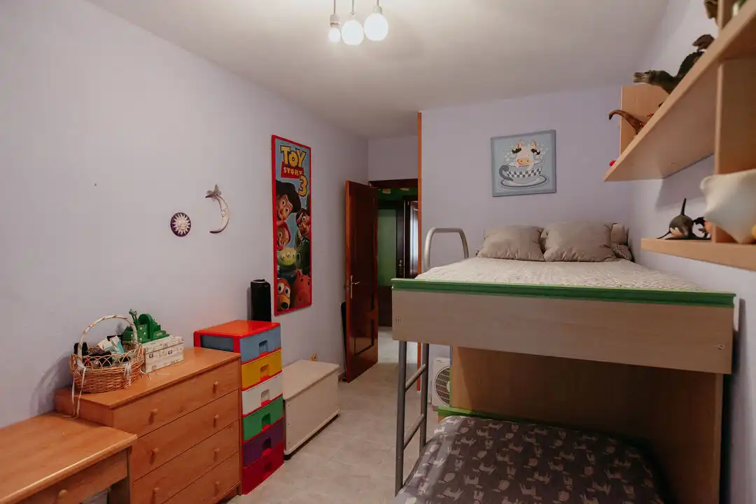 Dormitori de Pis en venda en Huesca amb Calefacció, Traster i Balcó