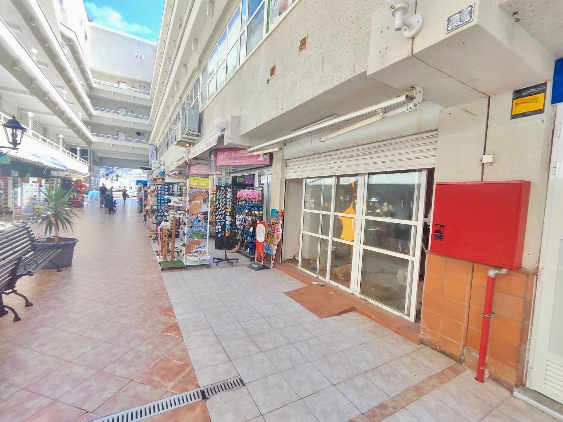 Geschaftsraum zum Verkauf in Santiago del Teide mit Terrasse