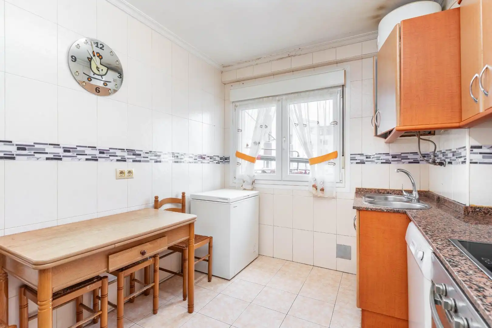 Cocina de Piso en venta en Gijón  con Calefacción, Terraza y Amueblado