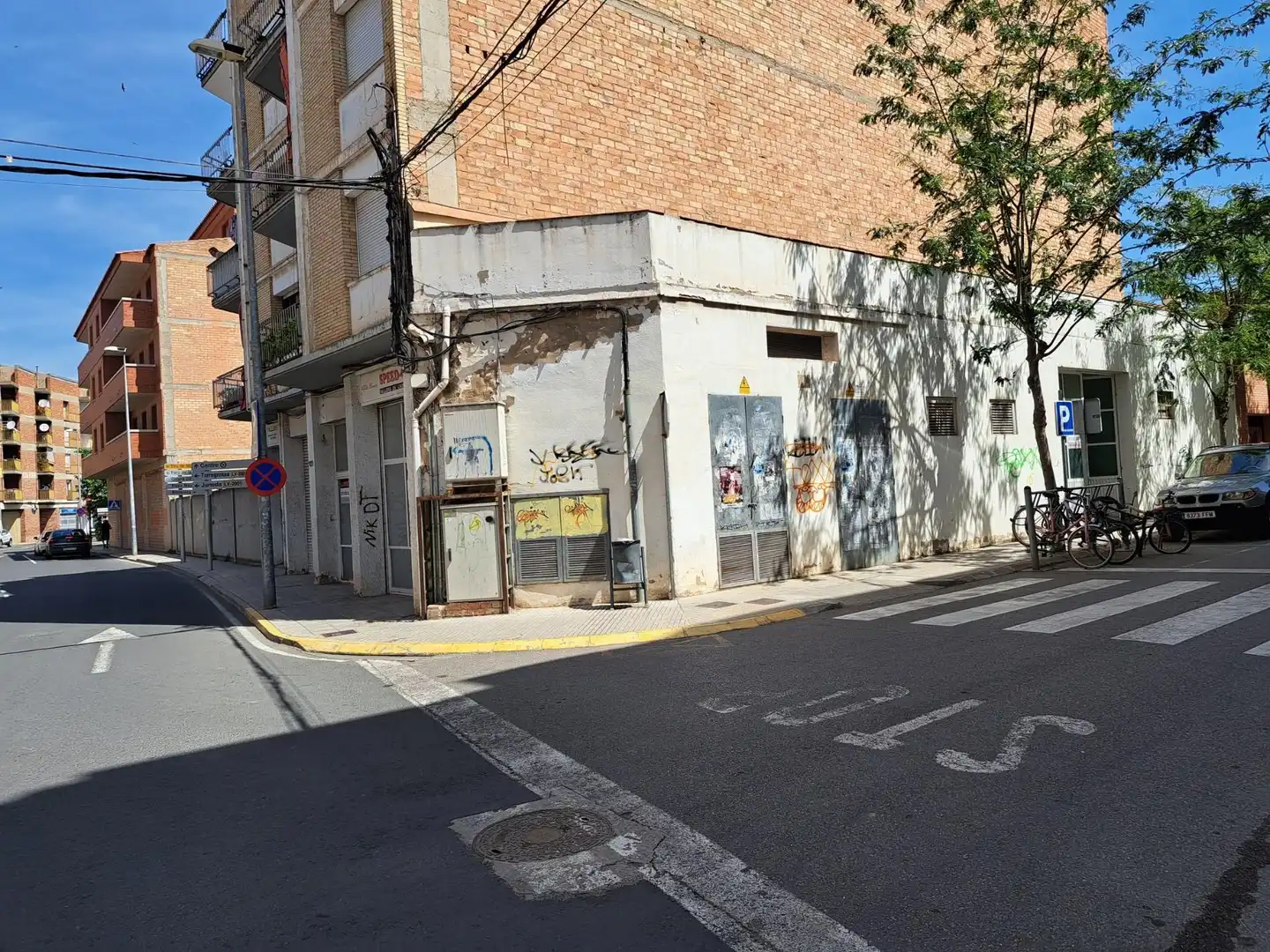 Locale commerciale in affitto a L-200, imagen 2