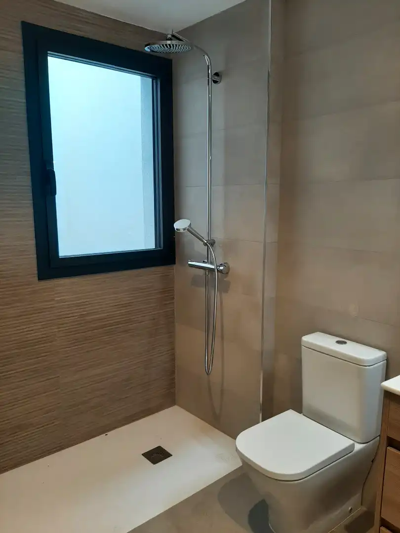 Bathroom of Flat for rent in Mataró  with Air Conditioner, Heating and Terrace