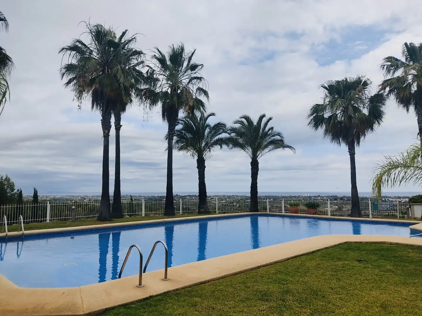 Piscina de Àtic en venda en Dénia amb Aire condicionat, Calefacció i Terrassa