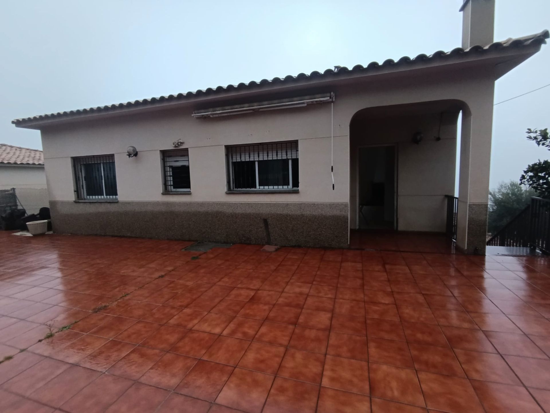 Vista exterior de Casa o xalet de lloguer en Bigues i Riells del Fai amb Calefacció, Terrassa i Moblat