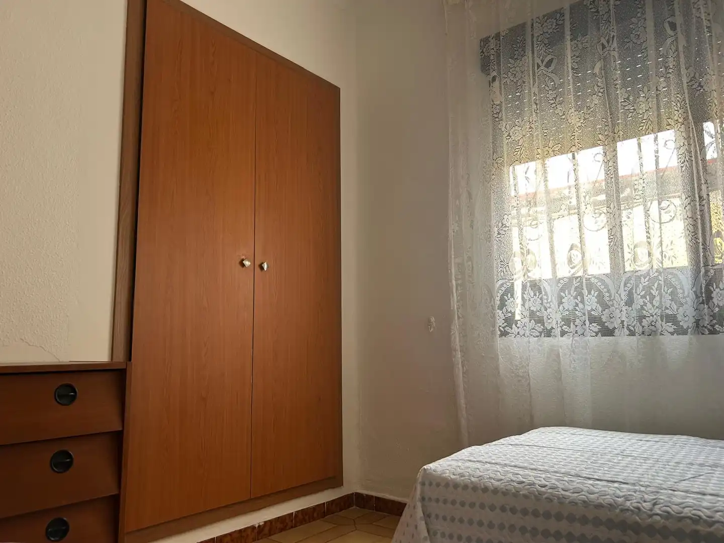 Dormitori de Casa o xalet de lloguer en Alborache amb Aire condicionat, Jardí privat i Terrassa
