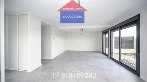 Foto 5 de Casa adosada en venta en Doñana, 9, Villamantilla, Madrid