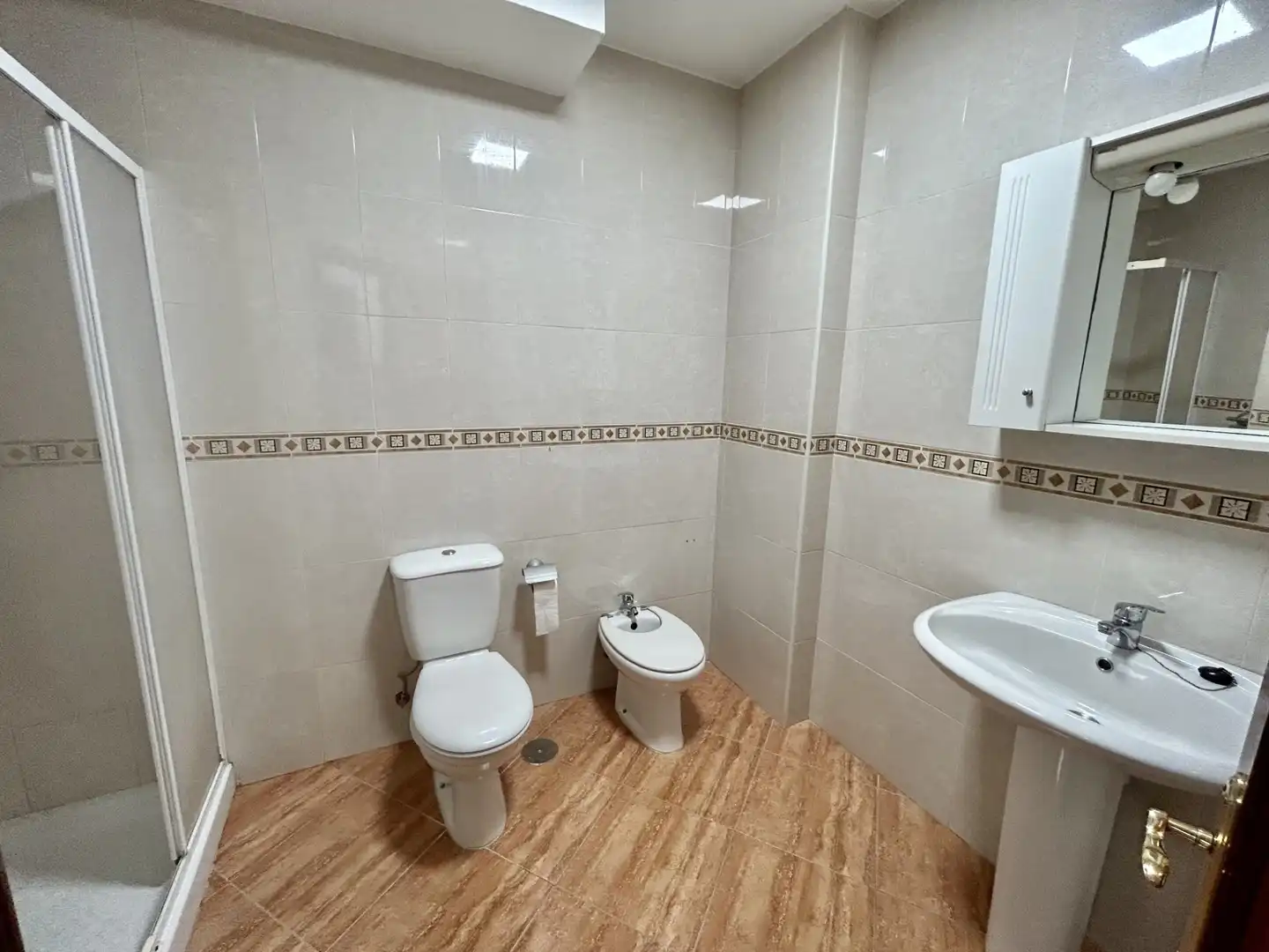 Badezimmer von Wohnung zur Miete in Alhaurín de la Torre mit Klimaanlage, Heizung und Terrasse