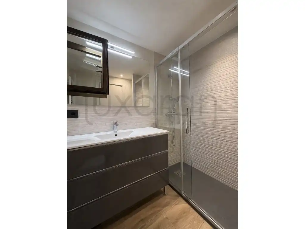 Apartamento con ascensor en venta en Plaza Pas D'Arro 22, imagen 4