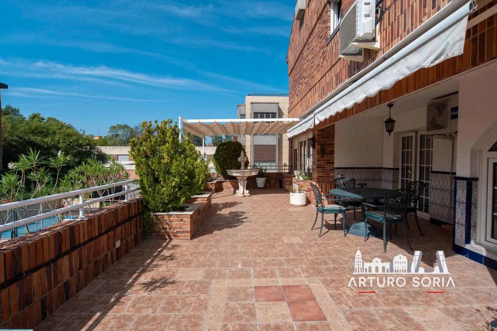 Maisonette zur Miete in Calle de Pérez Cidón, Concepción