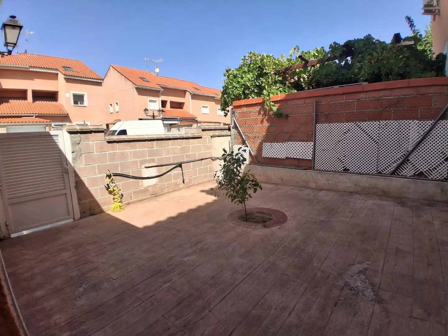 Terrassa de Casa adosada en venda en El Viso de San Juan amb Calefacció i Piscina