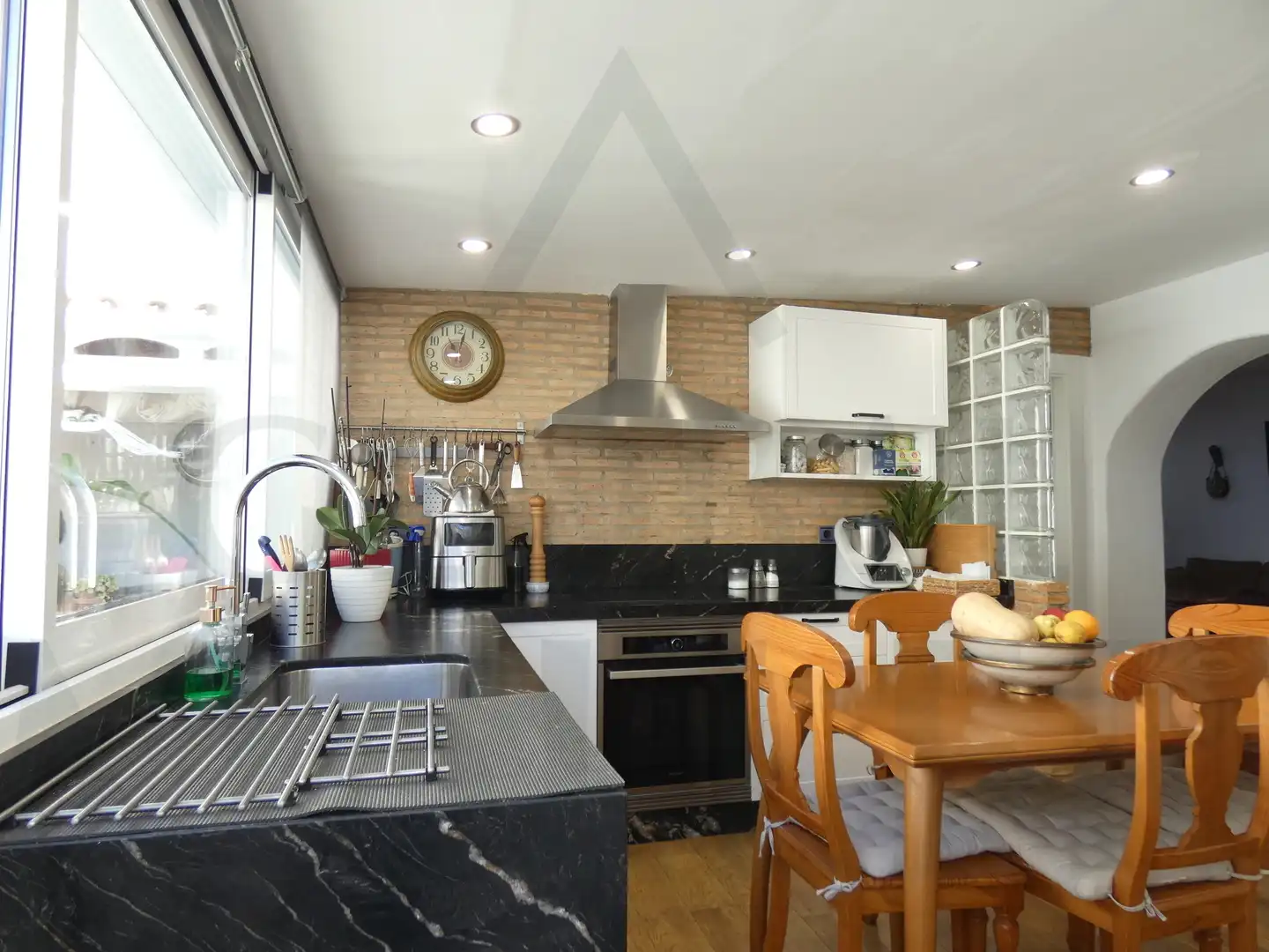 Cocina de Casa adosada en venta en Cartagena con Aire acondicionado, Calefacción y Jardín privado